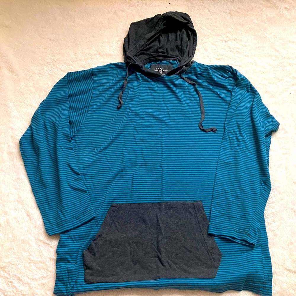 Galaxy by Harvic Men’s XL Striped Light Hoodie